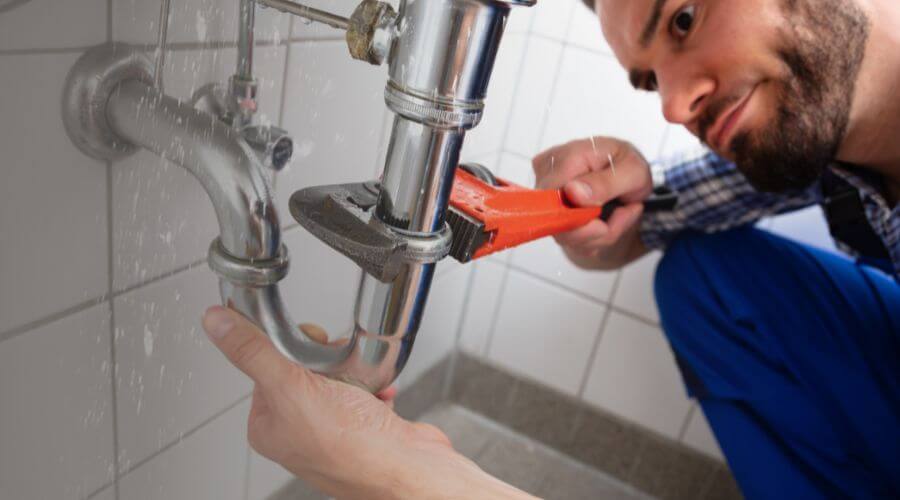 Expert burst pipe repair services in Watkins, MN